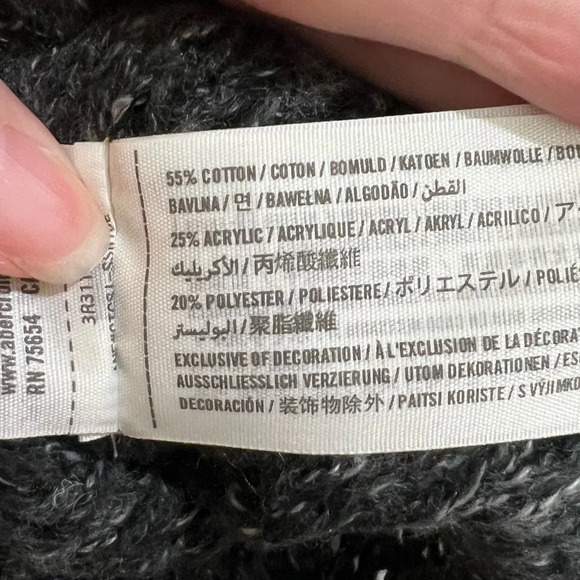 Hollister Crochet Knit Lightweight Sweater - Picture 5 of 11